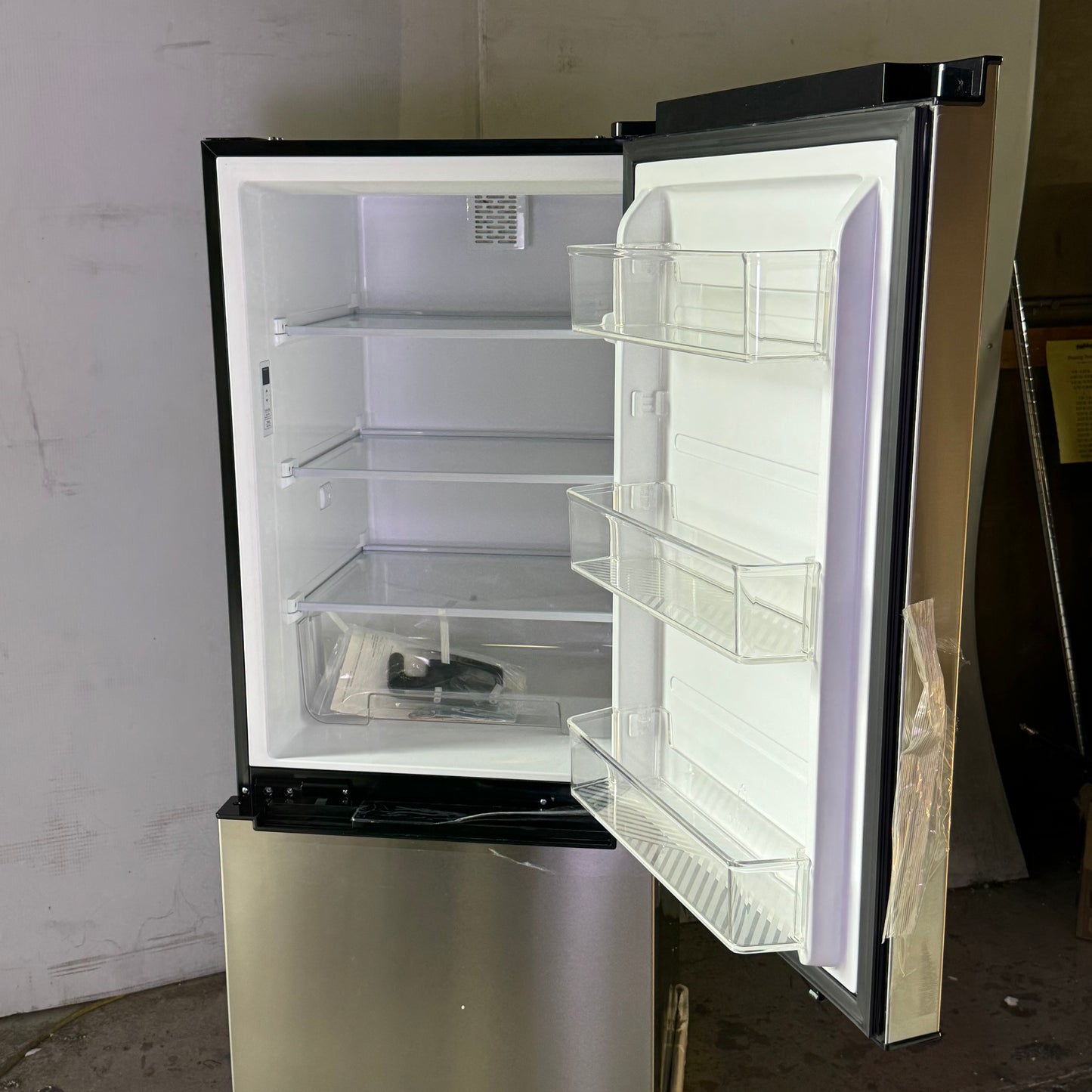 PROFILE RV Refrigerator w/ Freezer Sz 23.6" x 26.6" x 60.4" - PBV10RSTBSS