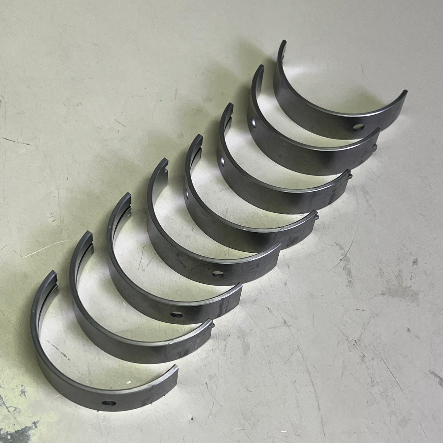 MAHLE Clevite Engine Crankshaft Main Bearing Set Made In USA Direct Fit MS-2205A