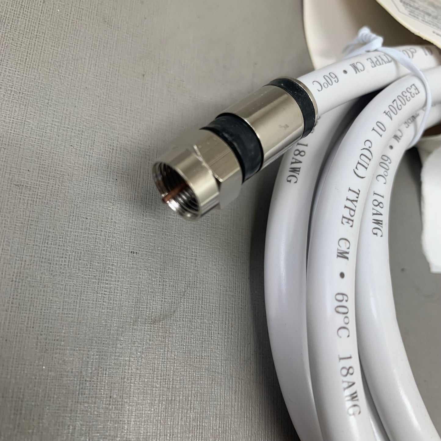 MONSTER (2Pack) RG6 Quad Coax Satellite Tv Cables 6ft, 12ft White 140037-00,140031-00