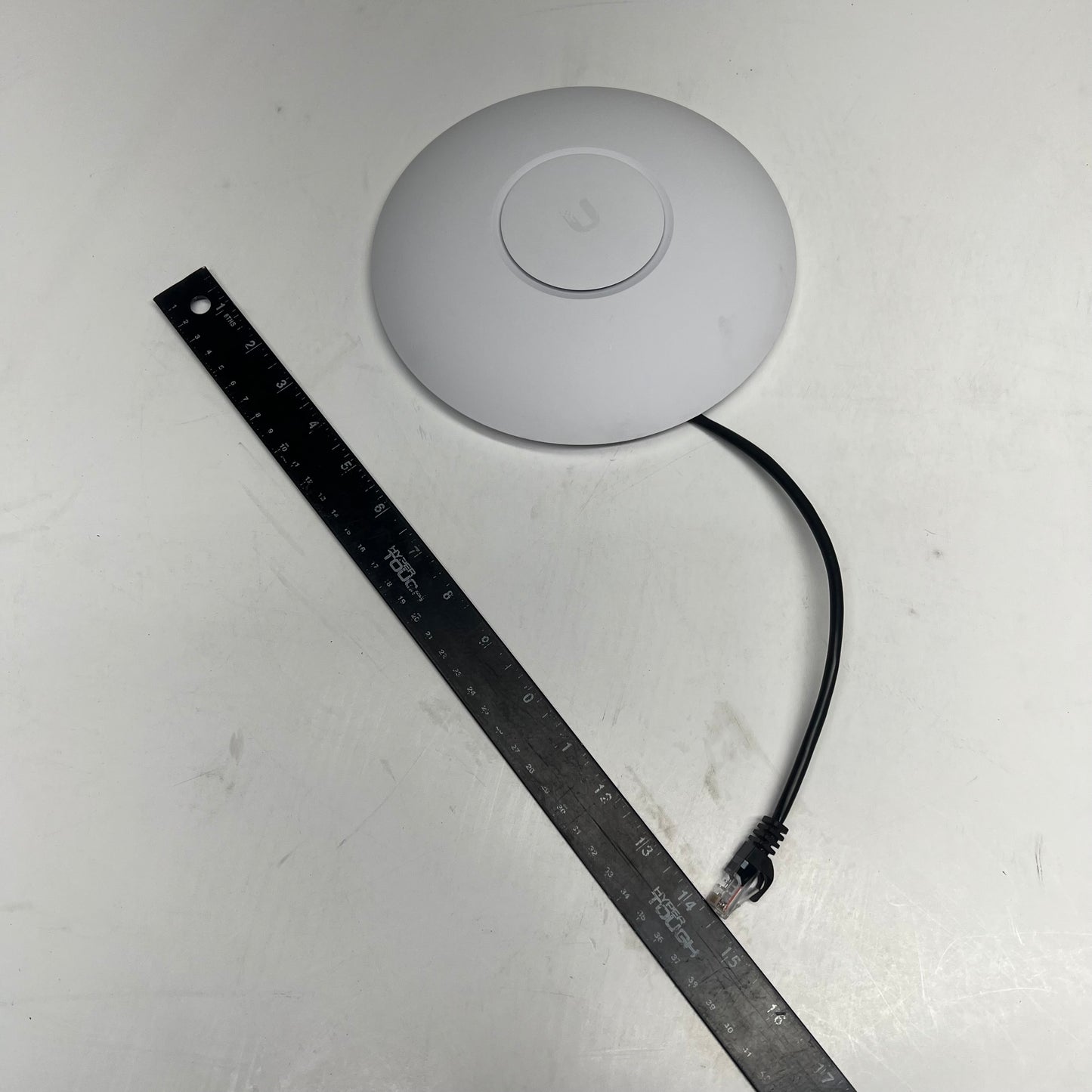UBIQUITI NETWORKS Unifi Reliable Wi-fi Dual Gigabit Ethernet UAP-AC-PRO (Used)