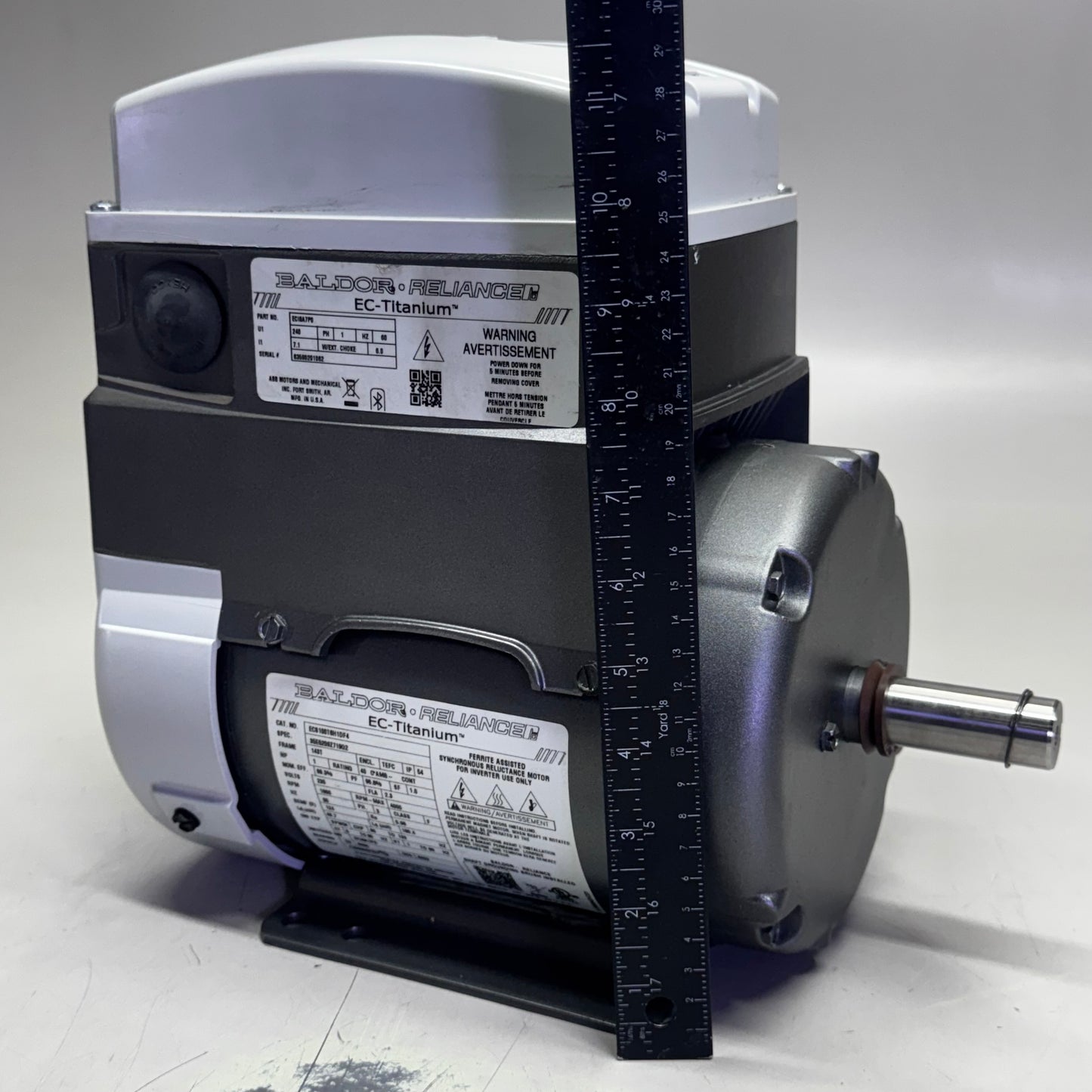 BALDOR RELIANCE Motor 230V/1HP 12"L x 6"W x 11"H Grey EC8100T8H1DF4