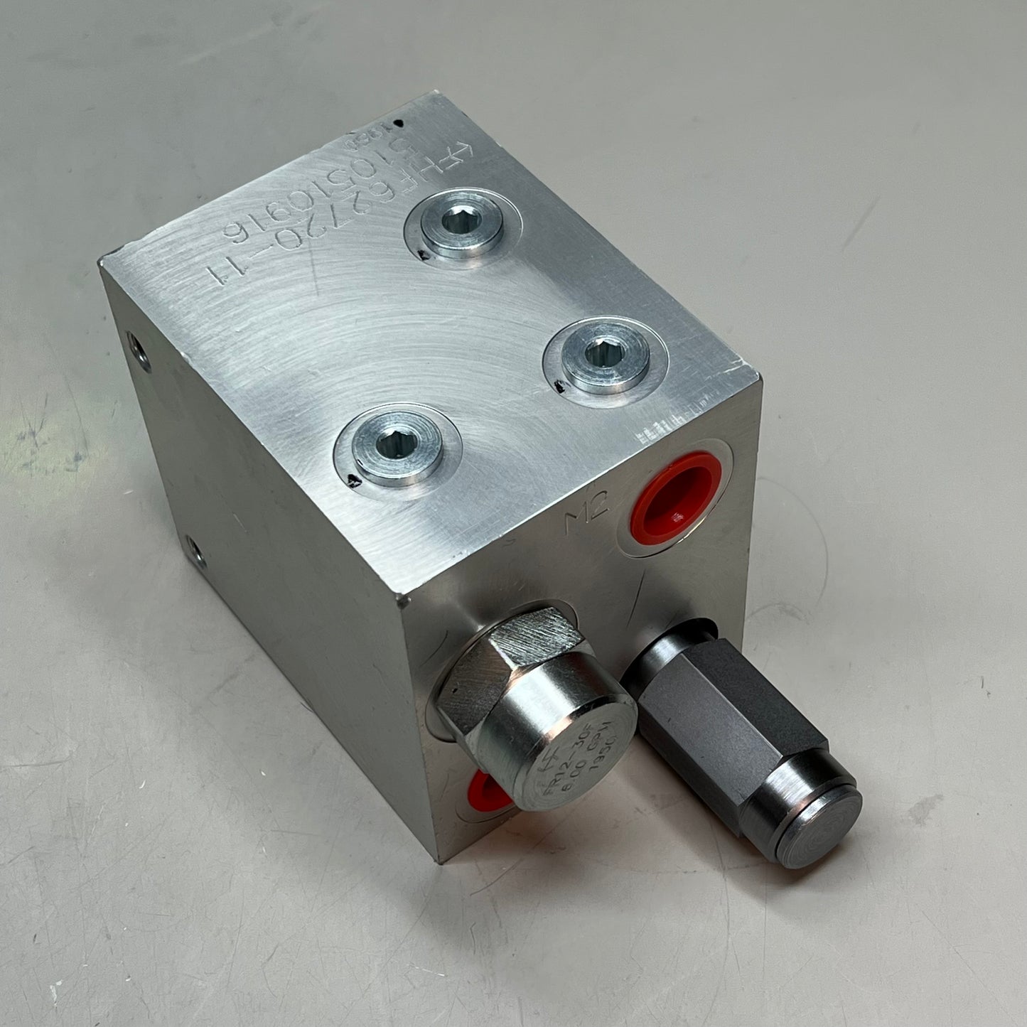 Hydraulic Block Use w/ Flow Regulator Valve FR12-30F HF62720-11 (New Open Box)