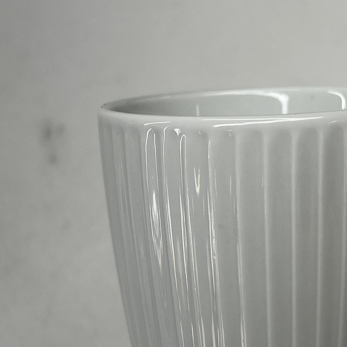 PILLIVUYT (8 PACK) Porcelain Mugs France Made Engraved Stripes 3" x 4" White