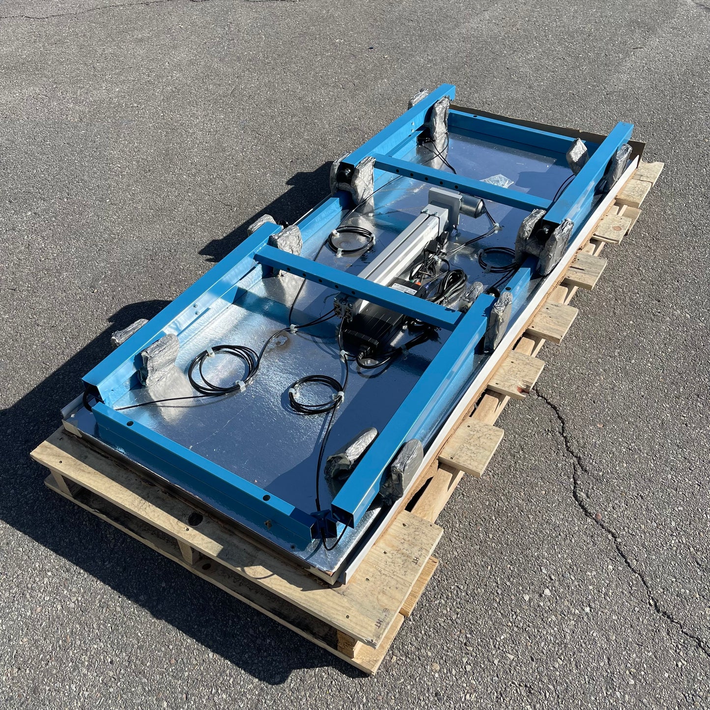 Z@ ERGOSWISS Work Table Lift System 70”x28” Blue