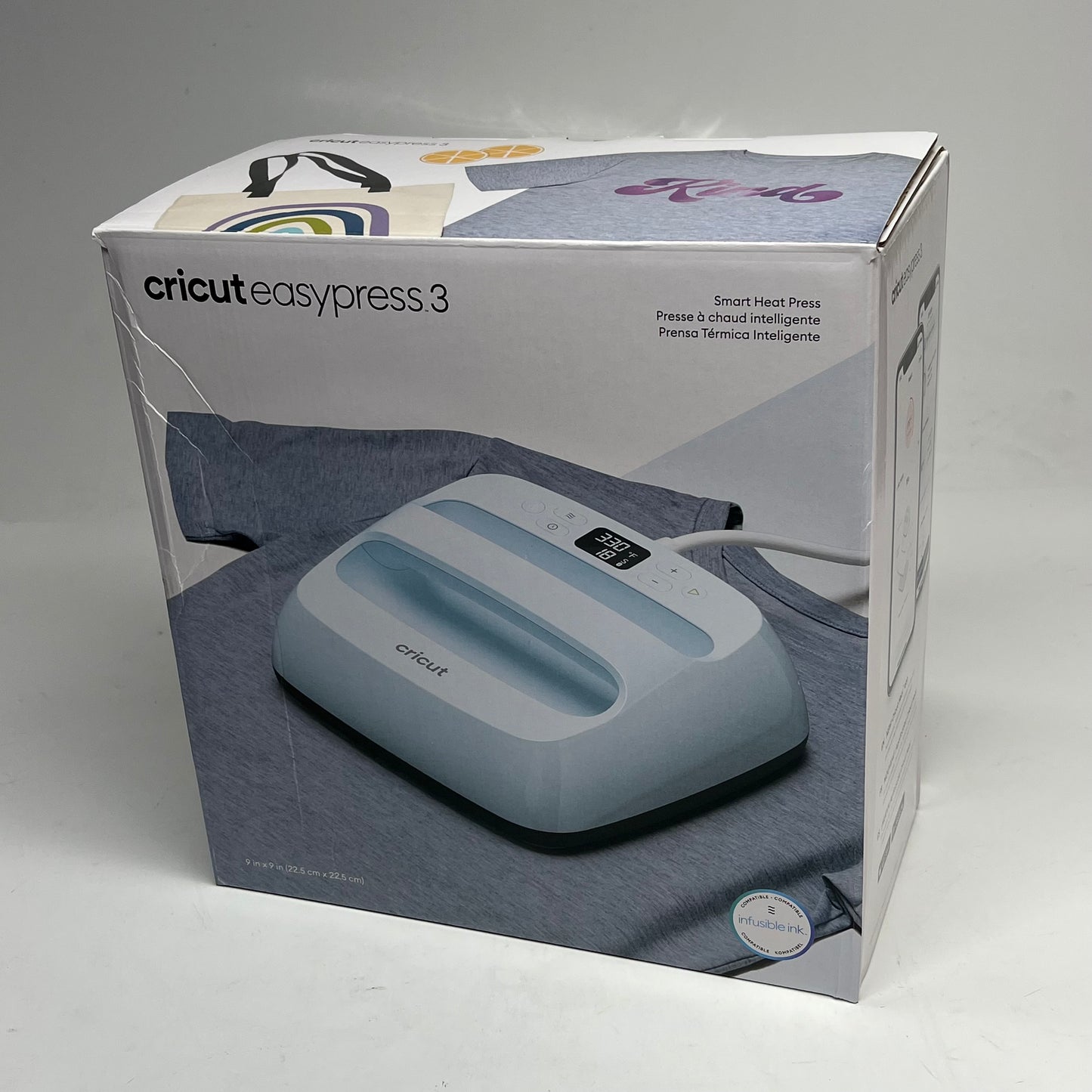 CRICUT Easy Press For Fabrics Bluetooth Connection To App 9"x9" Light Blue