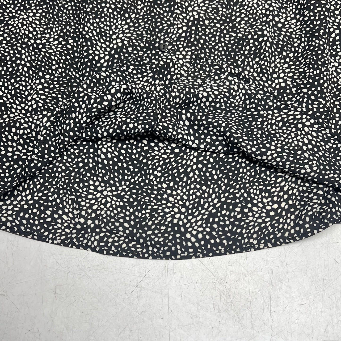 RW & CO Silky Long Sleeve Buttoned Down Blouse  Women's Sz XL Black/White 495720