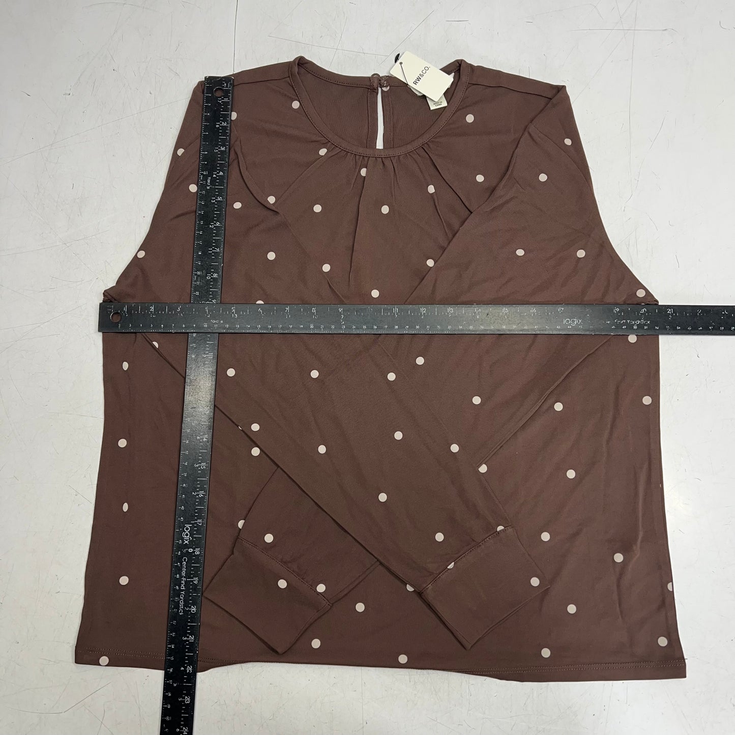 RW & CO Long-sleeve Top Shirred Crew Neckline Women's Sz M Brown/Pearl Ivory