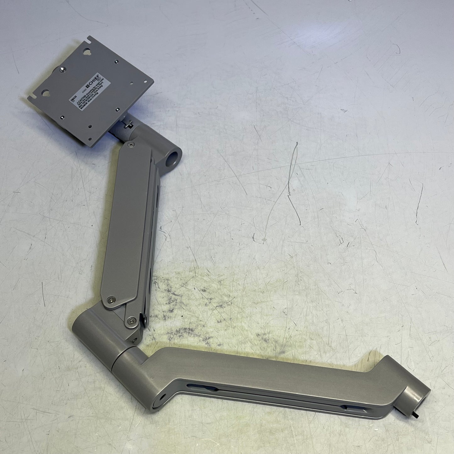 CHEIF Koncis Dual Arm Monitor Mount Fits 10-32" Screens 15lb Cap Each DMA2S