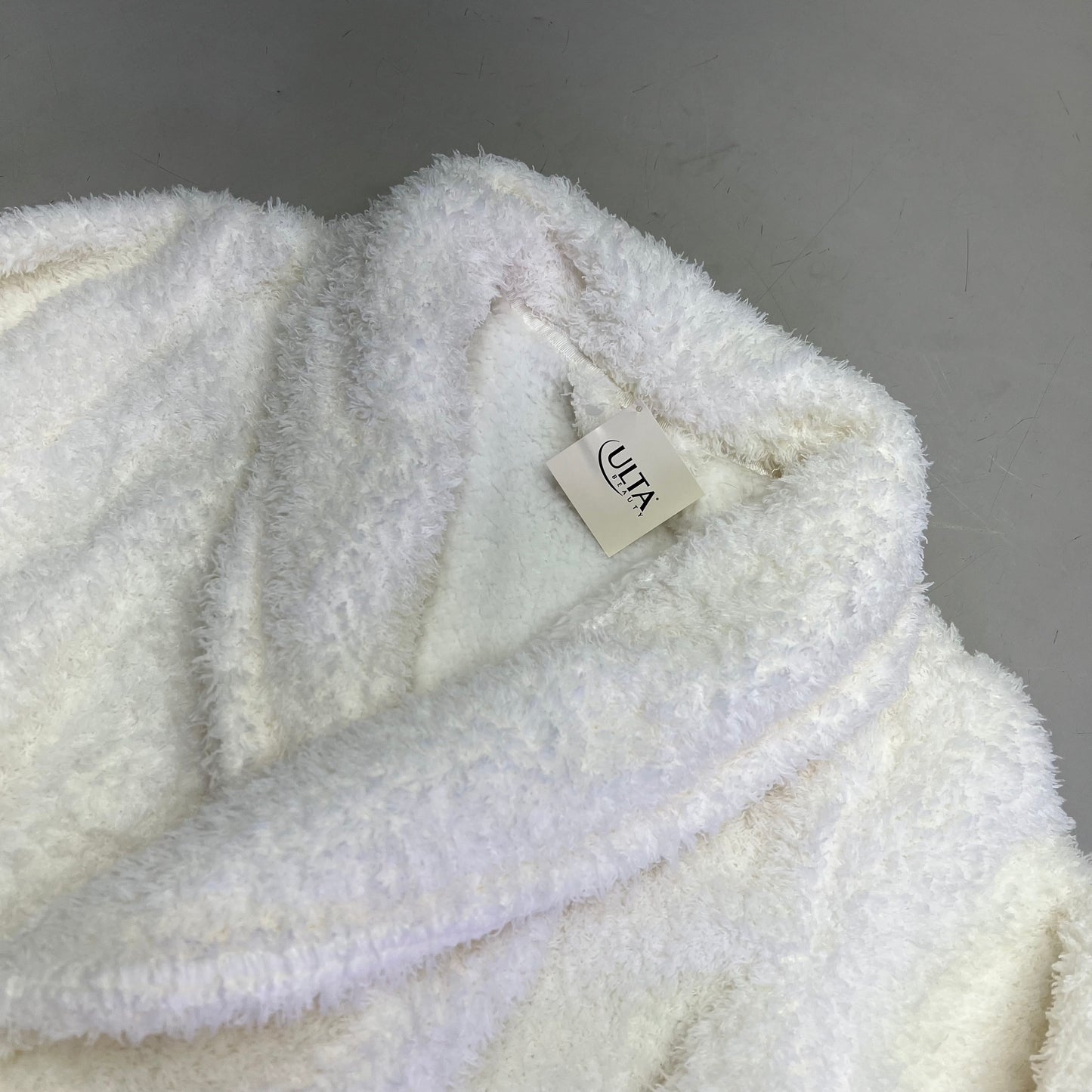 ULTA BEAUTY 2023 Long Sleeve Plush Tie Robe Gift Tag Women's Sz L/XL White