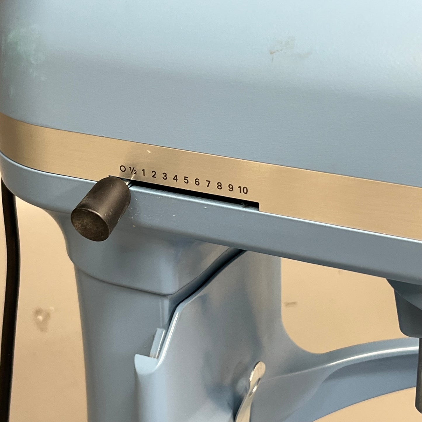 KITCHENAID 5.5 Quart Stand Mixer with Bowl Lift Blue KSM55SXXXCU (Like New)