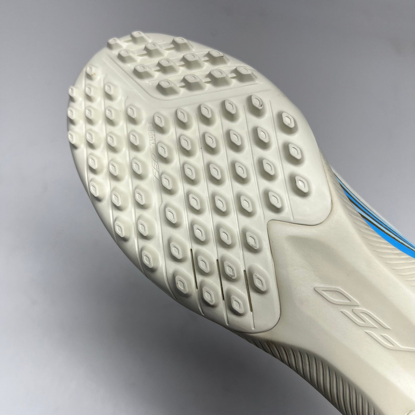 ADIDAS F50 Messi League Turf Soccer Cleats Men's Sz 8.5 Ivory/Blue/Ice Blue
