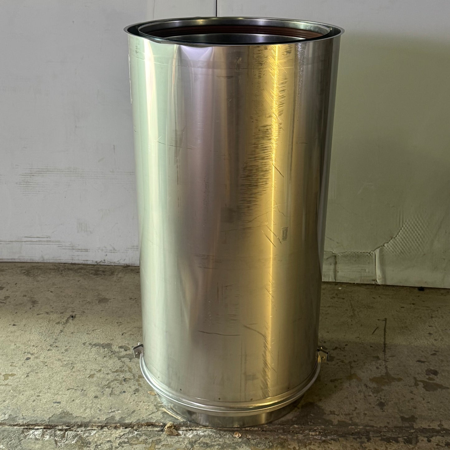 FLEXMASTER CANADA LTD Z-Vent Double Wall Pipe Sz 16" x 36"L 2SVDP1603V (New Other, Distressed Box)