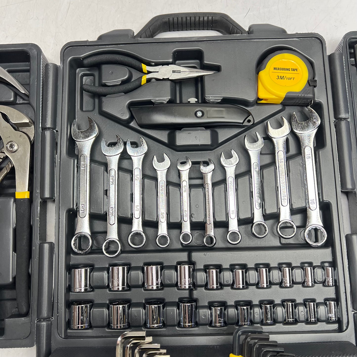 ULINE (121 PIECE) Home Tool Set In Wall Mountable Case Black/Yellow H-706