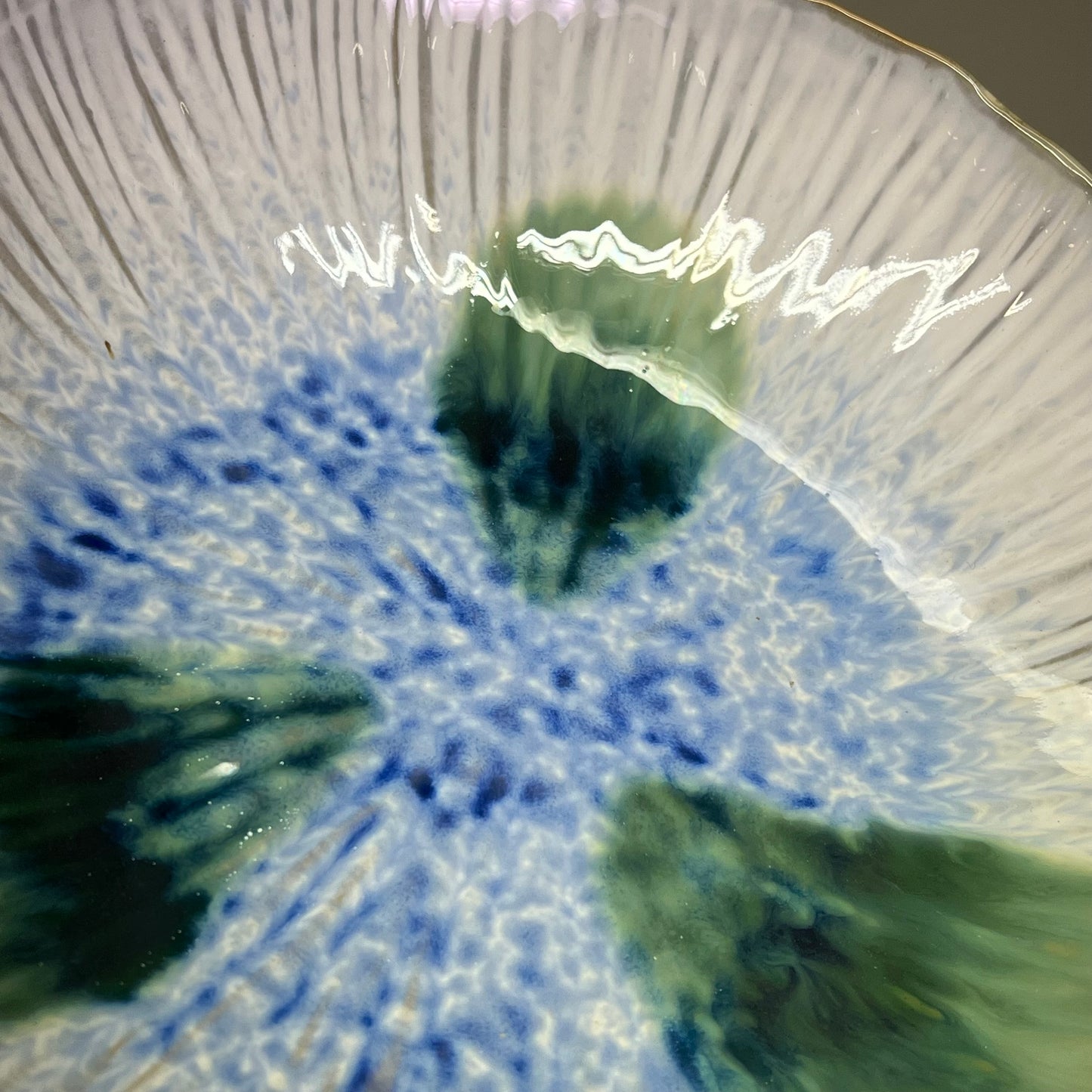 CREATIVE CO-OP Stoneware Bowl Reactive Crackle Glaze 11.5x2.5 DF8836