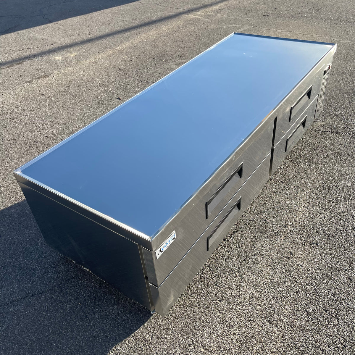 AVANTCO 4-Drawer Refrigerated Chef Base 84”x32”x26 Stainless Steel 178CBE84HC (Good, Damaged Power Cord)