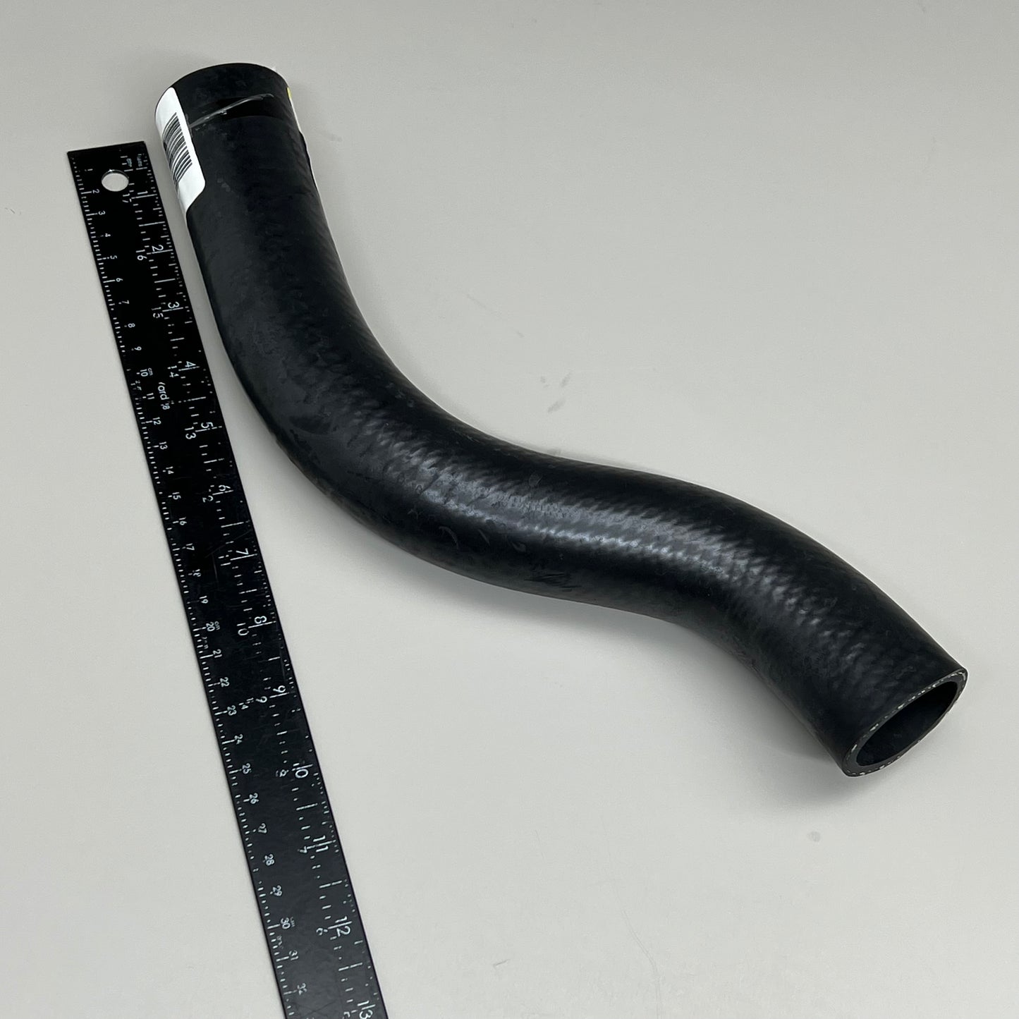 DAYCO Radiator Hose For 13 1/2 in Trunk Height EPDM Material for 70443