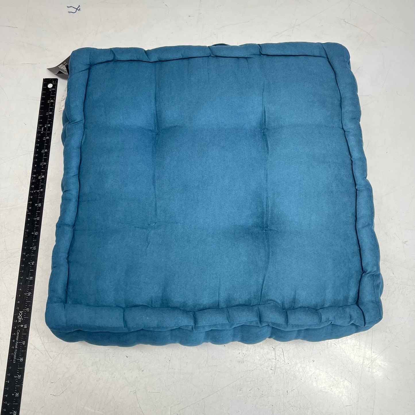 ZA@ SAFAVIEH Gardenia Floor Pillow W/ Handle 18"x18" Dark Turquoise FLP1002B-1818SQ (AS-IS)