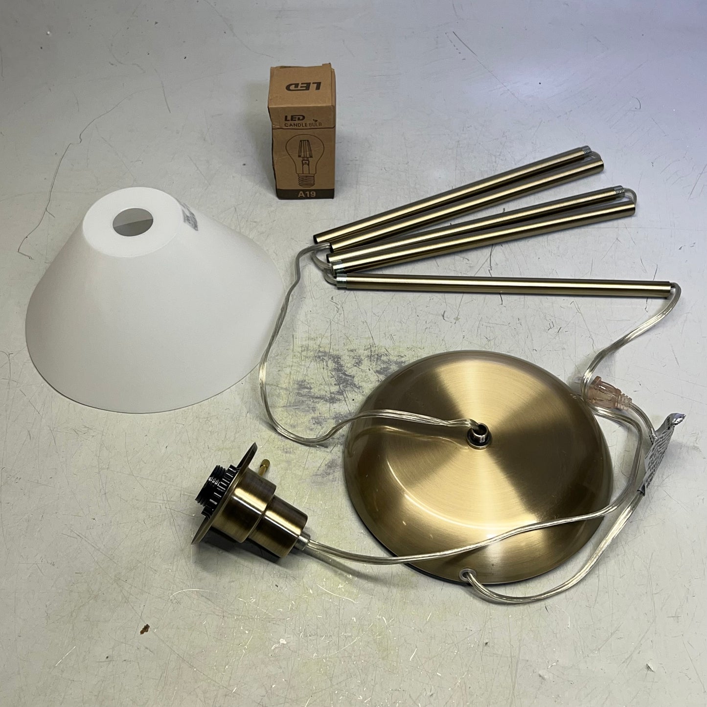 ZA@ ARLEC AMERICA  Torchiere Floor Lamp W/ Bulb 71" Brushed Brass AFL022BRUS-W