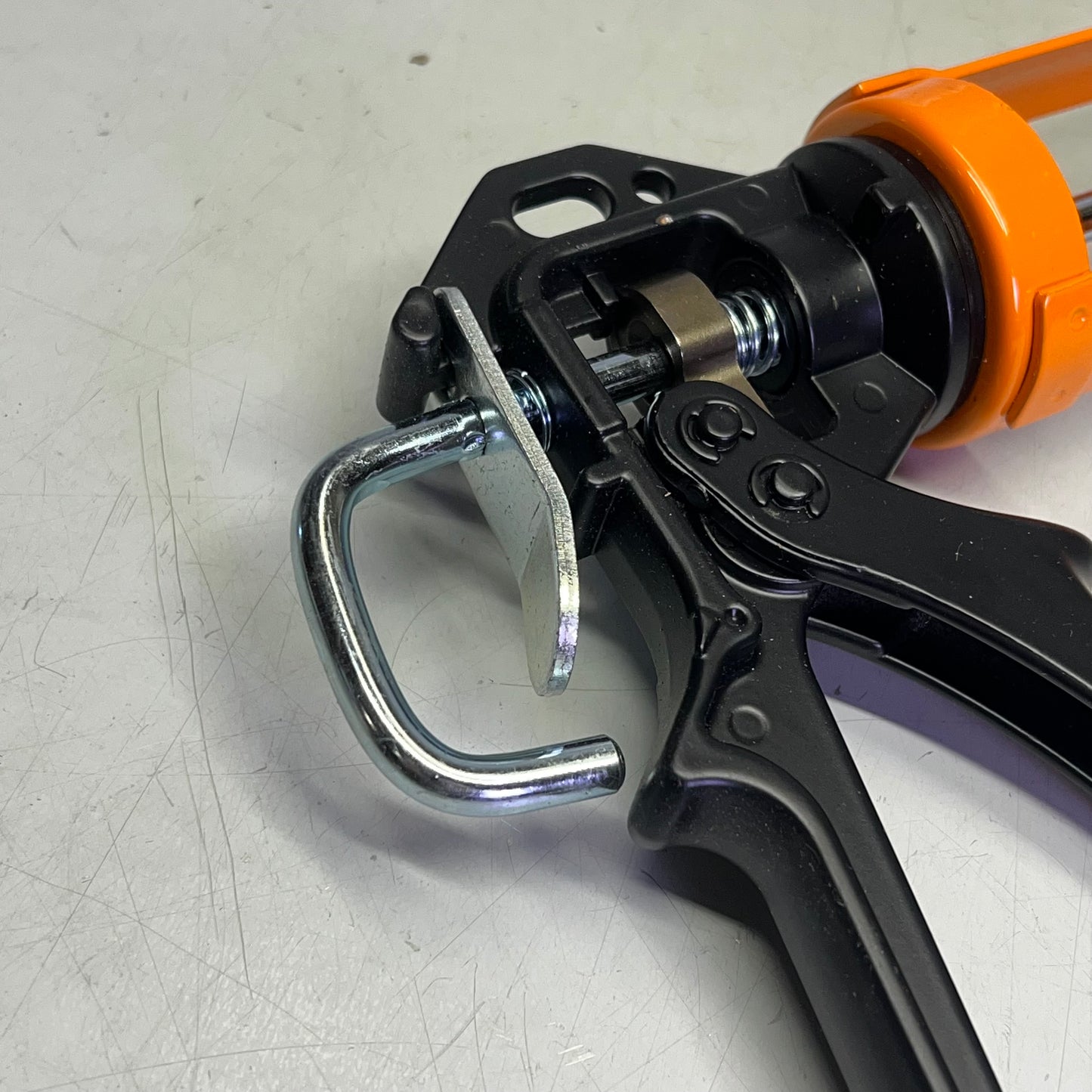 CRL Strap Frame Caulking Gun Smooth Operation 12:1 Ratio Orange Black GA1203