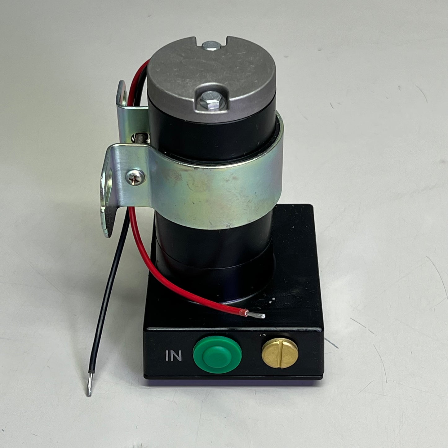 SUMMIT Racing Electric Fuel Pumps Electric Eternal 16 PSI 12V SUM-G3136-17