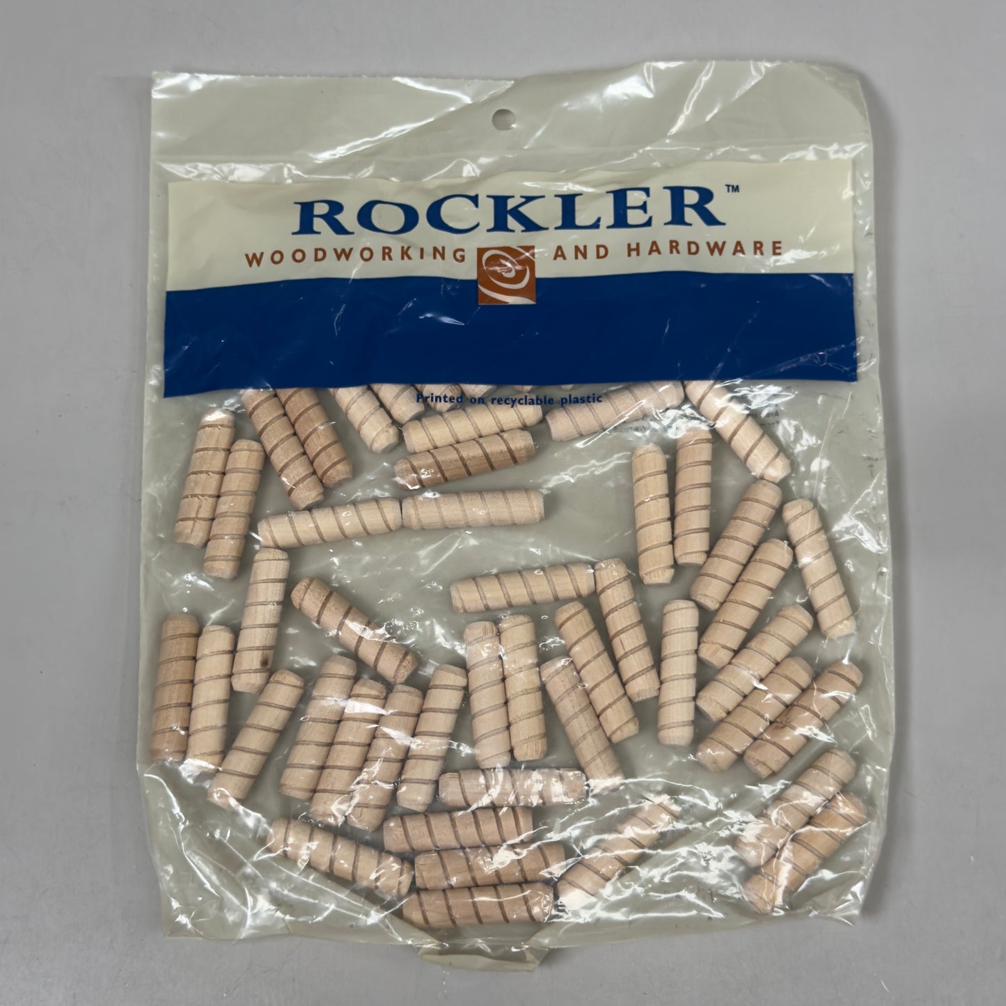 ROCKLER (4 PACK, 200 DOWELS TOTAL) Spiral Dowel Pins 3/8" x 1-1/2" Light Tan