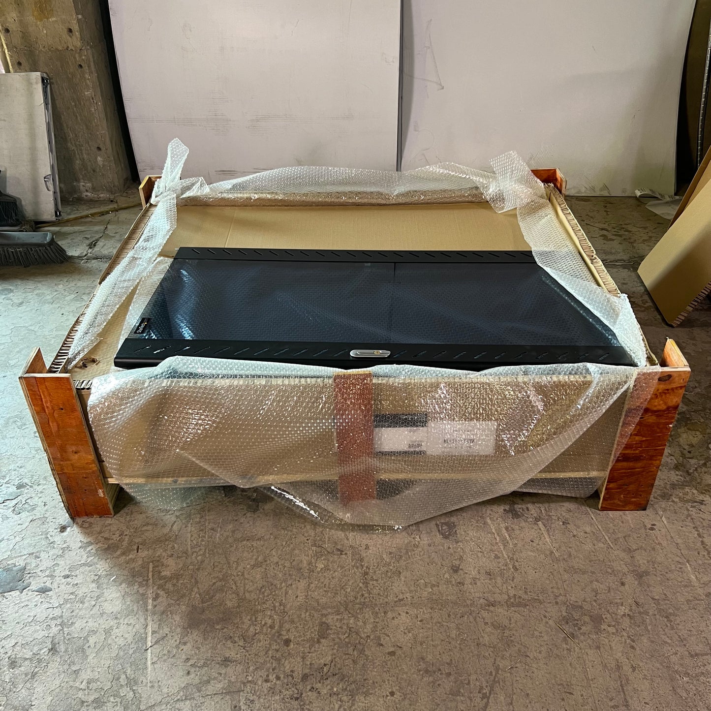 STARTECH 25U 36" Knock-Down Server Rack Cabinet With Casters Black RK2536BKF-REVSW