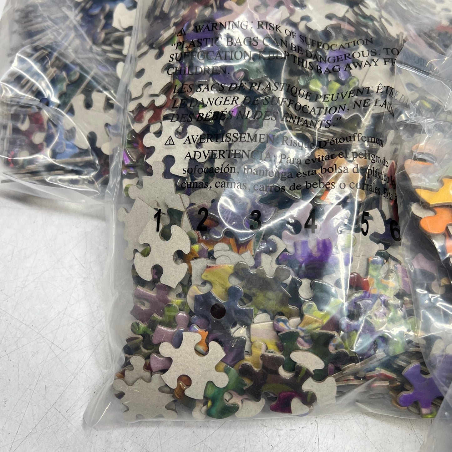 DISNEY Multiple Panoramic Jigsaw Puzzle Of Disney Scenes 300, 500 & 700 Piece 1124-3