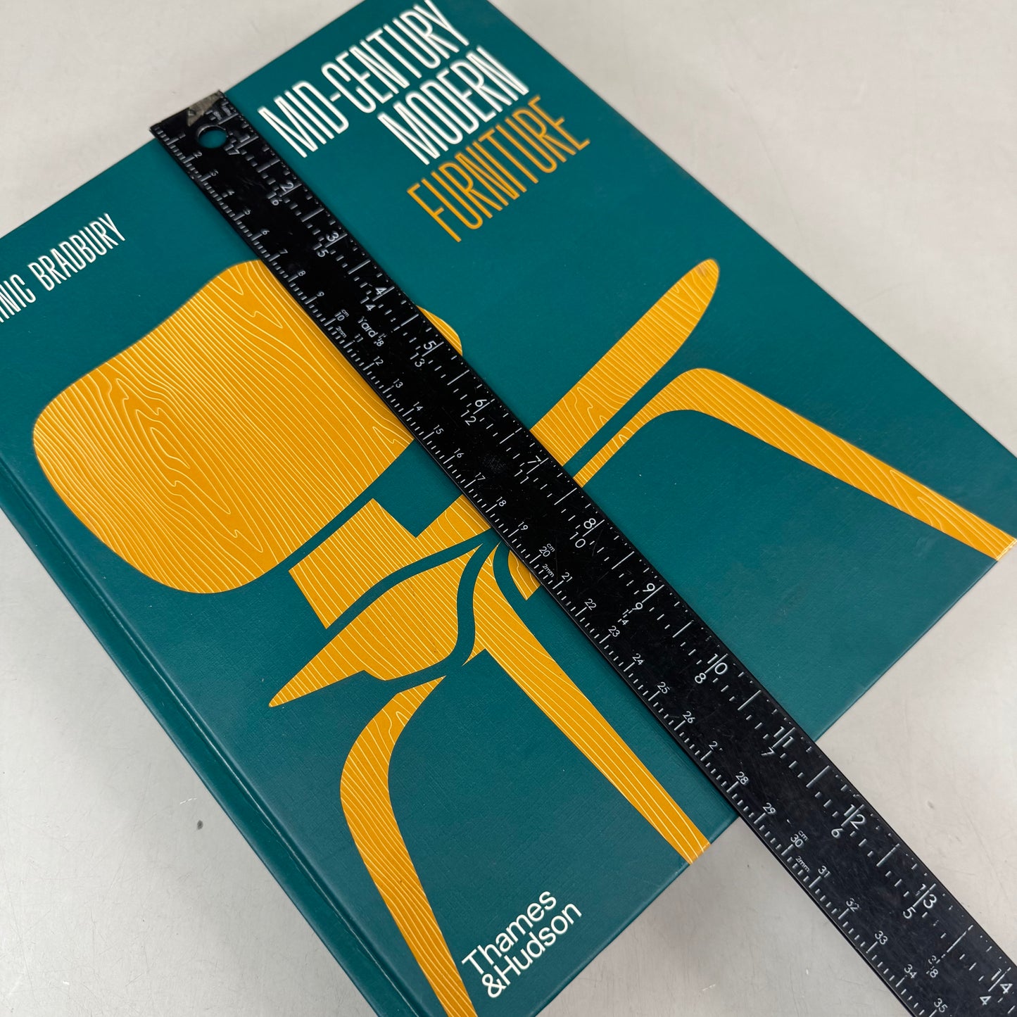 THAMES&HUDSON Mid-century Modern Furniture Dominic Bradbury Hardcover