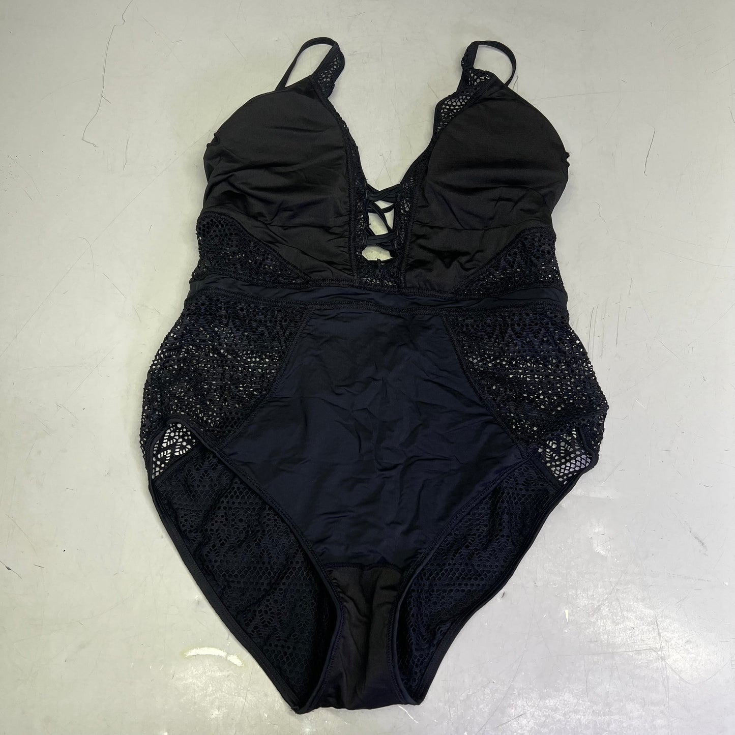 CHARMO Solid Cross Plunge Crochet One Piece Swimsuit Women's Sz M Black