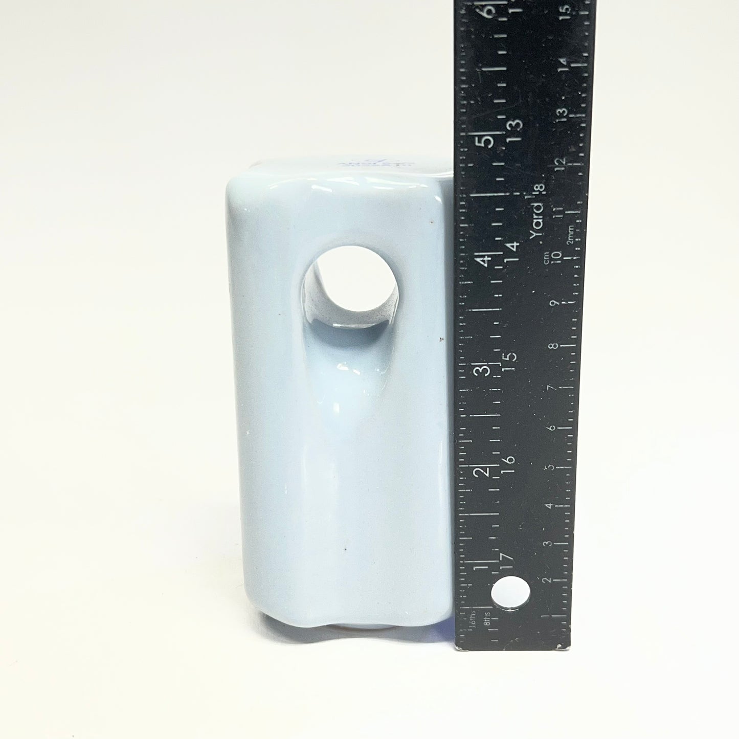 MACLEAN (25 PACK) Strain Insulator Sz 4-1/2" L504