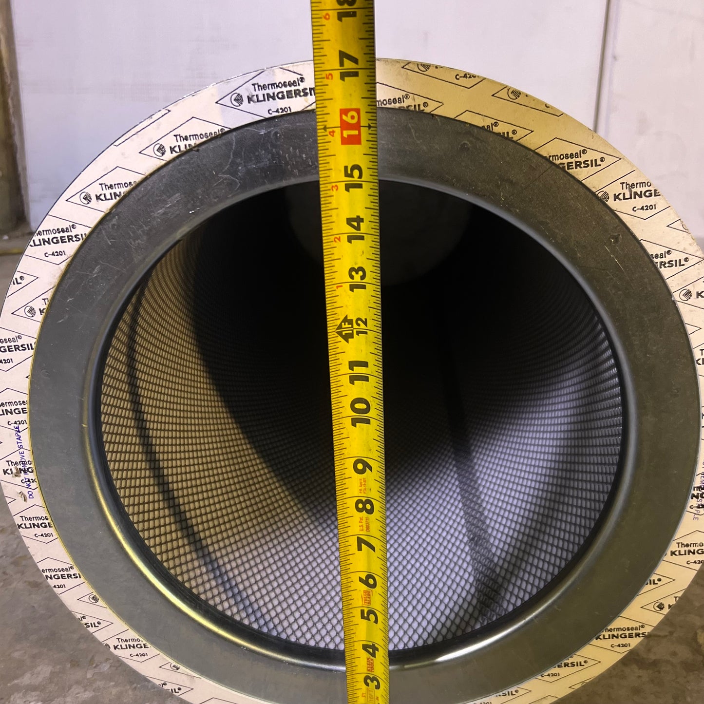 ZA@ MANN FILTER Air/Oil Filter Sz 36"L x 17"D 22705-5