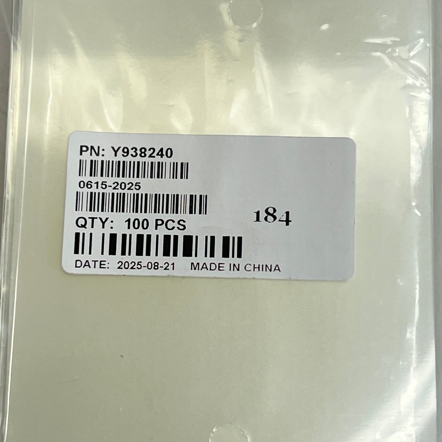 (100 PACK) Laminate Name Tag Card Holder 4.5"x3" Clear Y938240