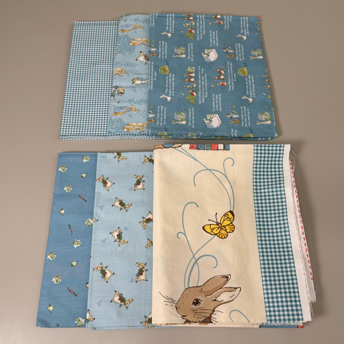 RILEY BLAKE DESIGN The Tale of Peter Rabbit Fabric 6 Cuts of 1 Yd Blue 1Yd14700B