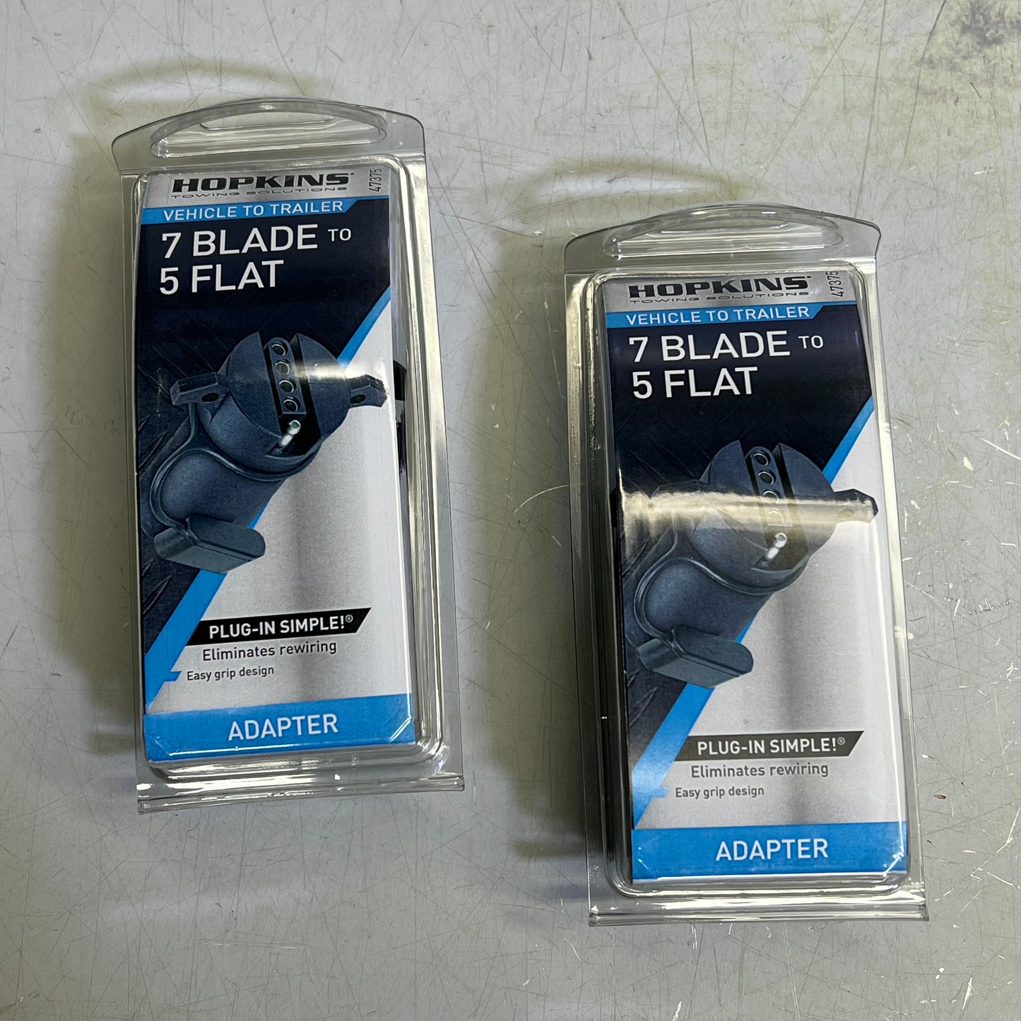 HOPKINS (2 PACK) 7 Blade To 5 Flat Adapter W/ Dust Cover Black 47375