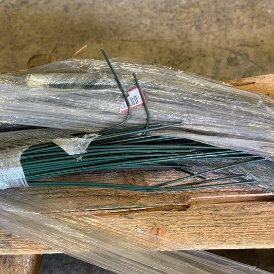 ZA@ Pallet of ACCENT Single-Loop Bale Ties 12 Gauge x 16ft 20-1-6-120160125 (AS-IS)