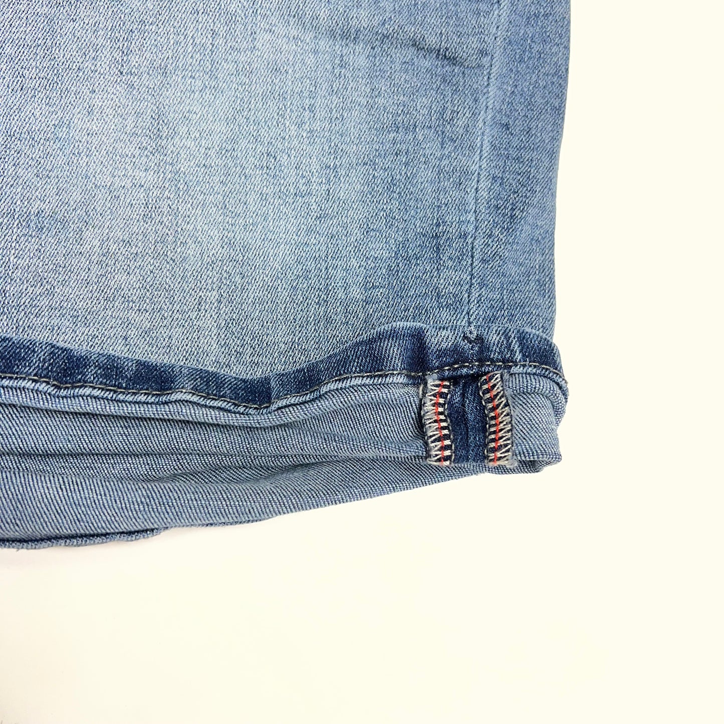 ZA@ SILVER JEANS CO. Alex Boyfriend Short Women's Sz 6/5 Light Wash J5124ECF209