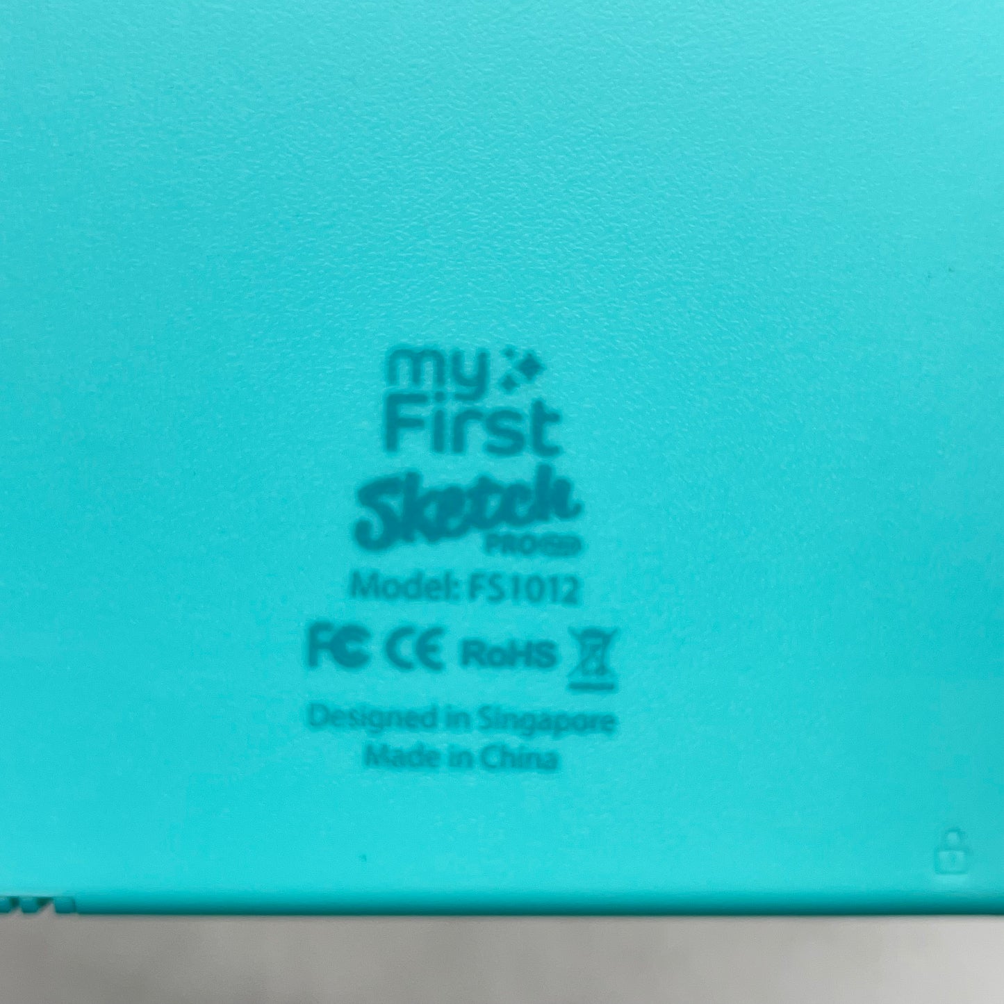 ZA@ MY FIRST Sketch Pro Neo Rubberized Corners Anti Glare Screen Ages 3-12 Blue FS1012