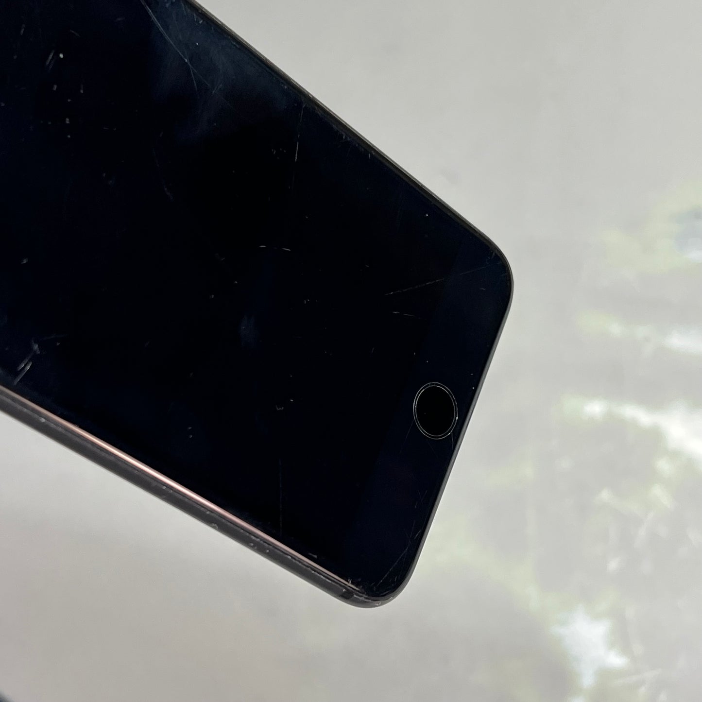 APPLE IPhone 8 Plus 64GB 5.5" Display Space Gray A1897 (Pre-Owned)