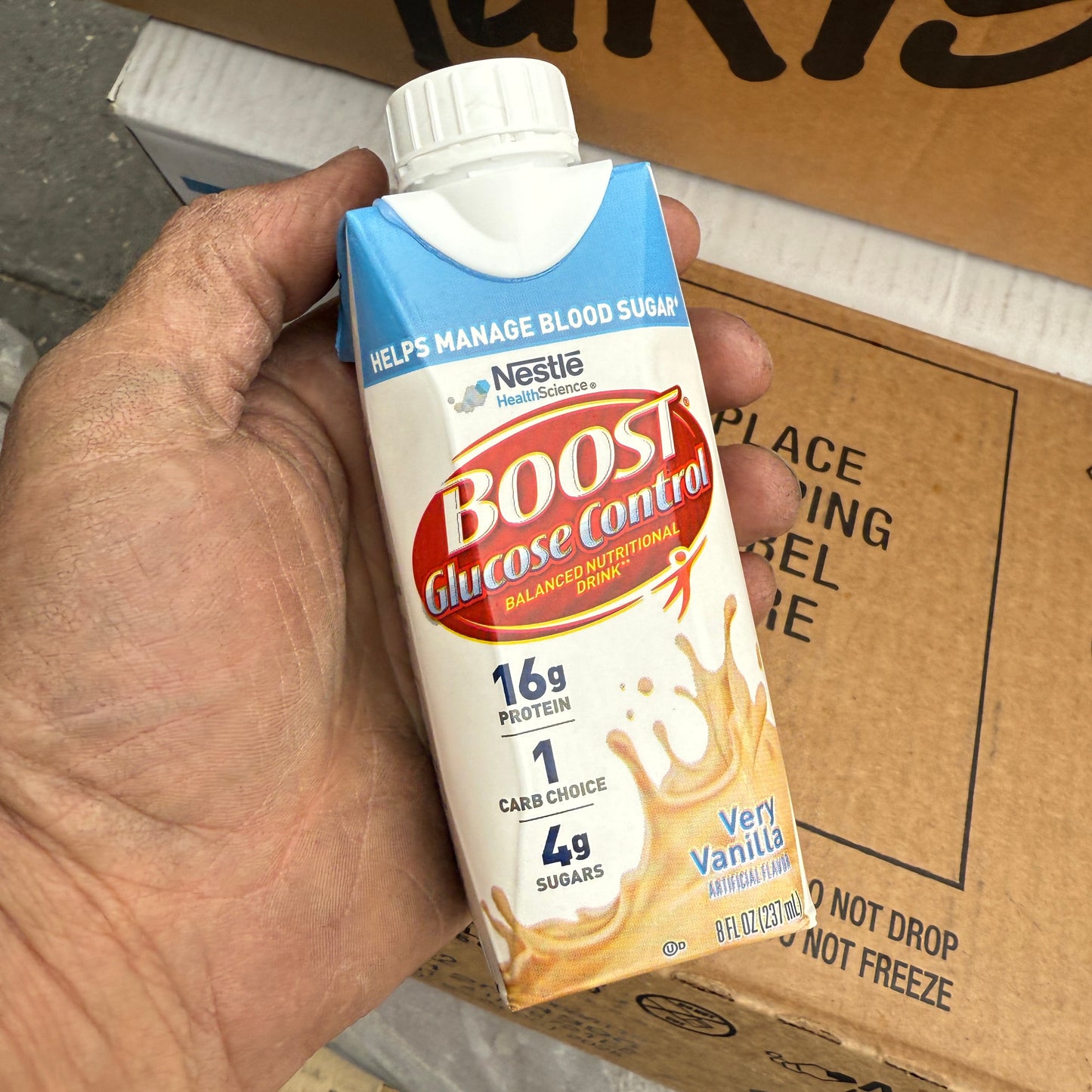 ZA@ Pallet of Large Fabric Roll, Dental Tips, Jug, USB Cables, Peanut Butter,TAKIS, & BOOST (all past Date) (AS-IS)