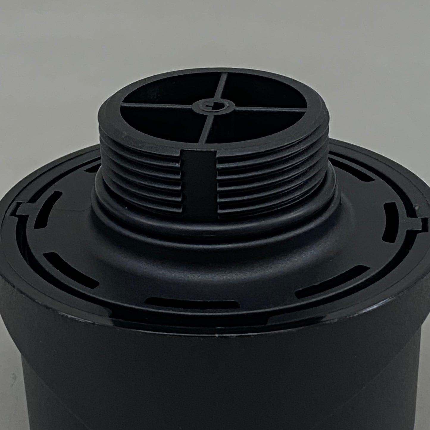 BOBCAT Hydraulic Oil Tank Cap Replacement Part For Bobcat 321  Black 2087493