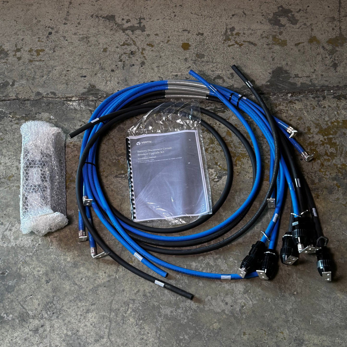 VERTIV 200 Abattdiskkit Field Retrofit Kit Black & Blue F1011294 (New Other, Distressed Box)