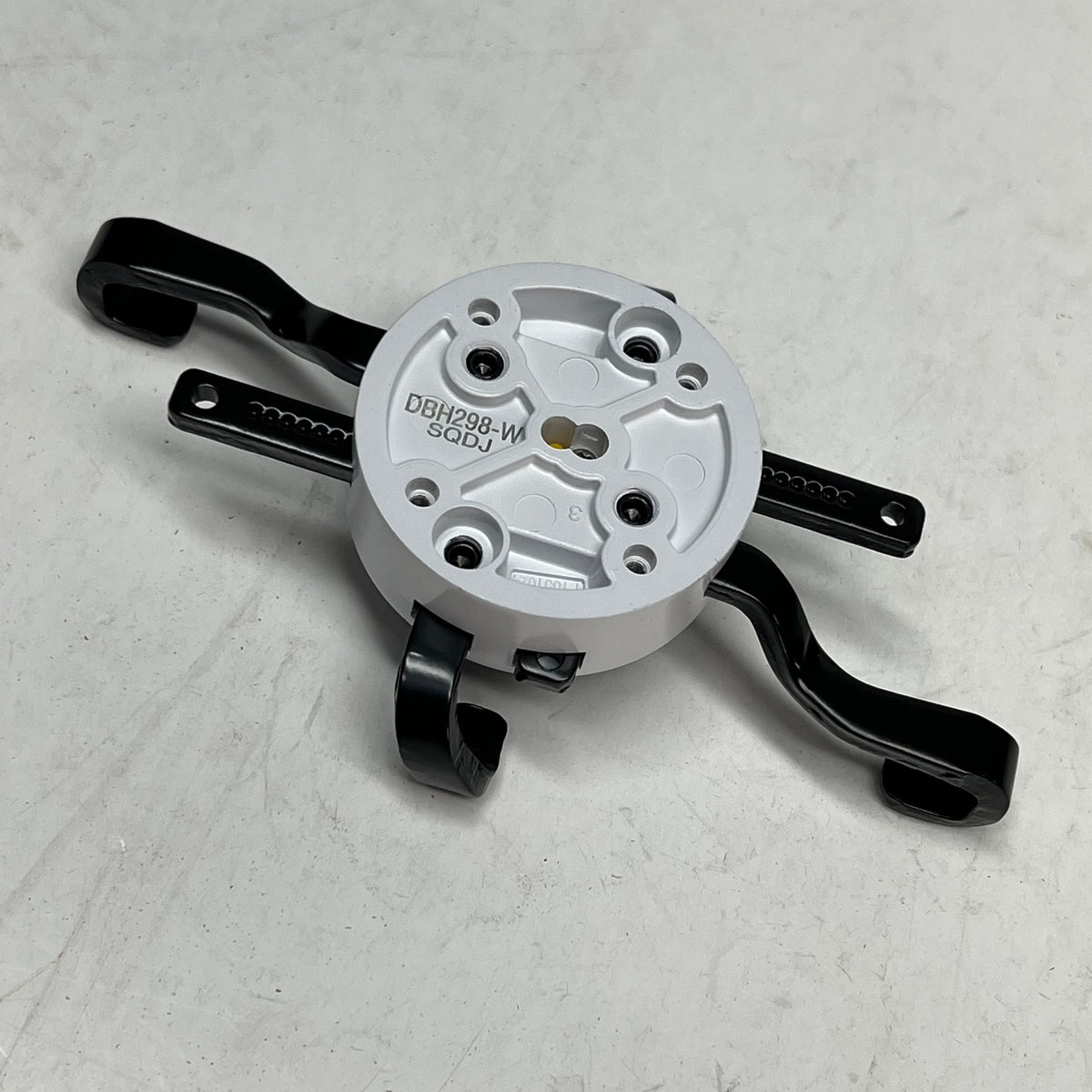 INVUE Onepod Bracket & Plate W/allen Wrench & Wipe 4.0mm 4 Way HH White DBH298-W