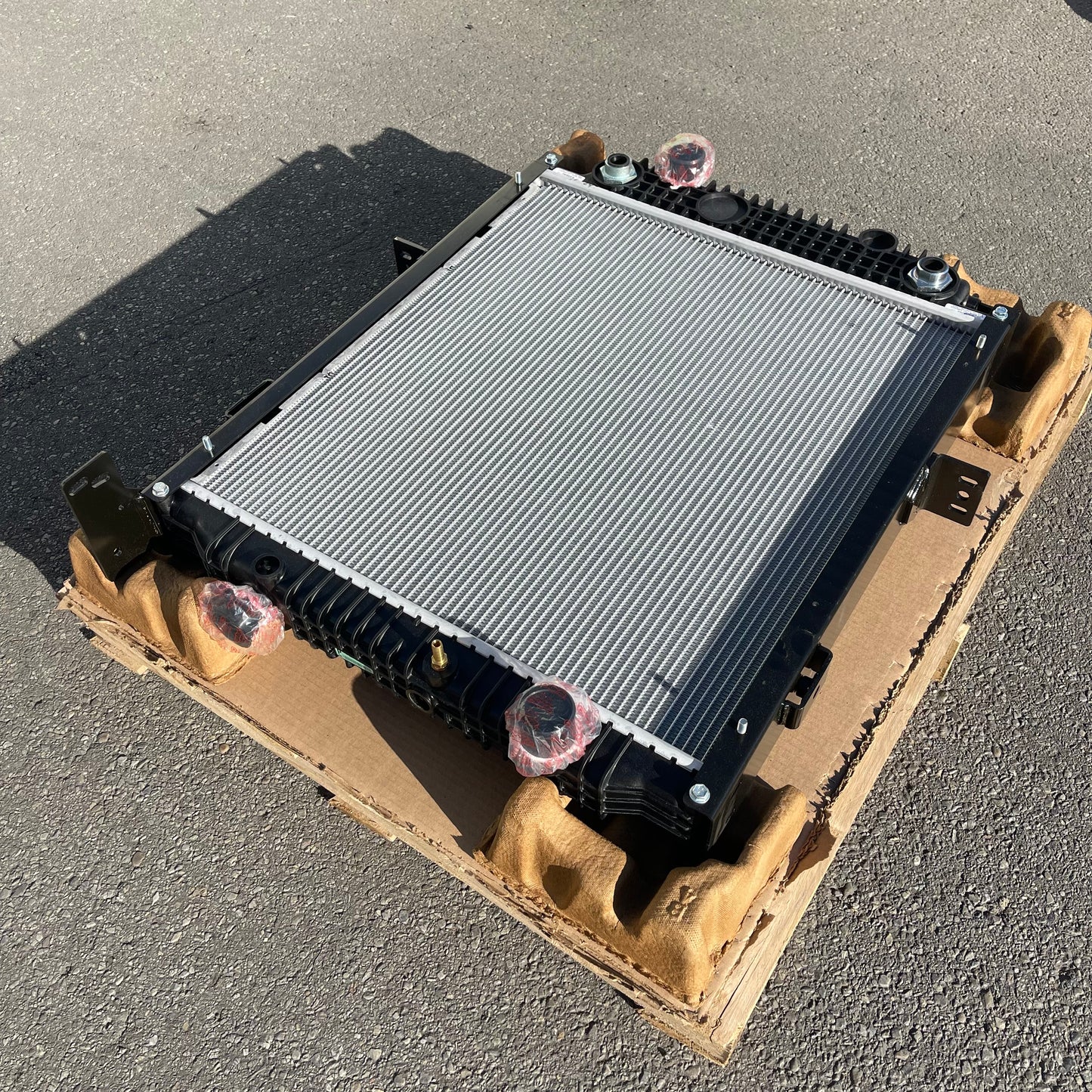 TITANX Heavy-duty Truck Housed Radiator Assembly 1004173-AU-3817133