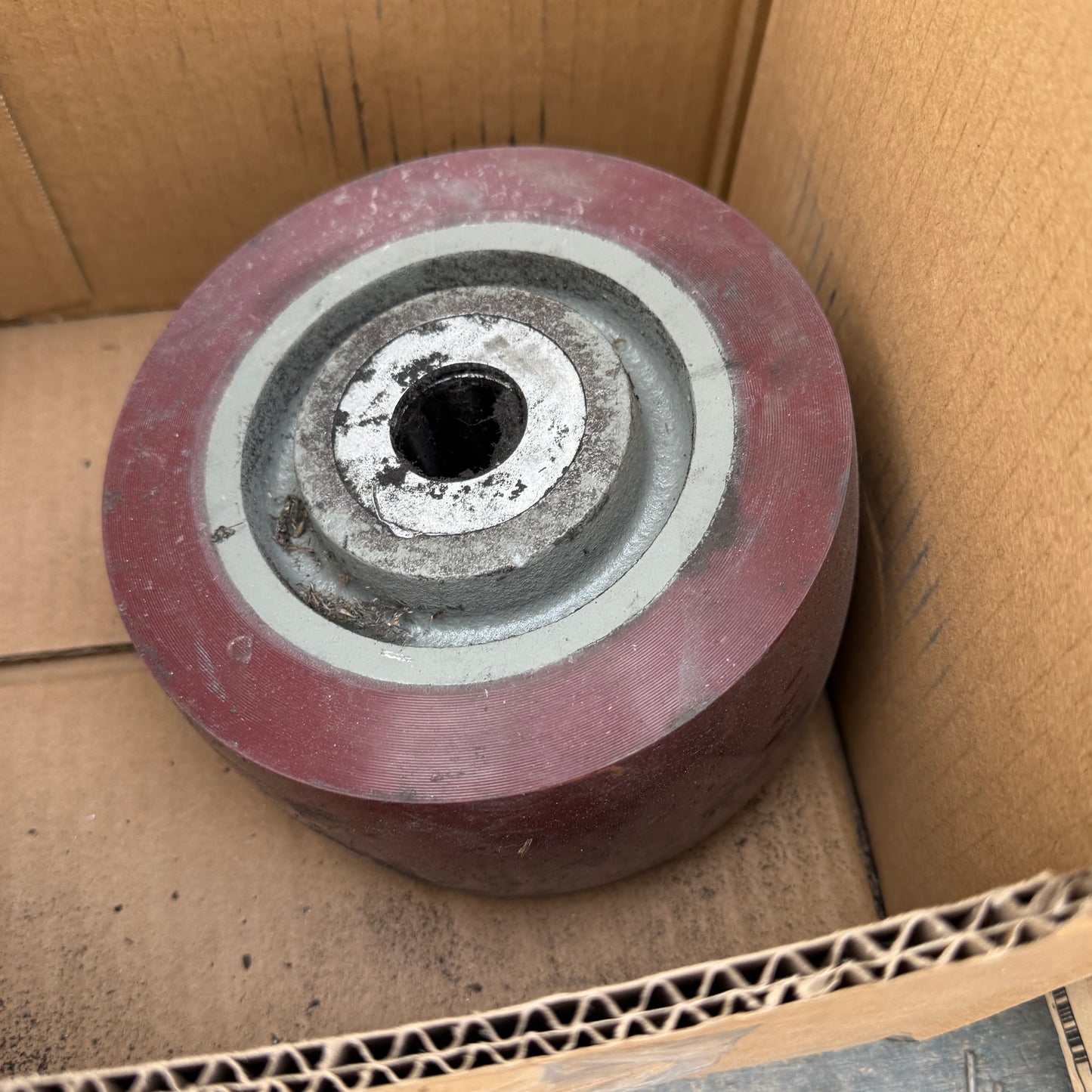 ZA@ Pallet of Rocks, Valves, Knives, Bags, Ketchup, Lids, cover plates, Wheel, Labels, & MORE!