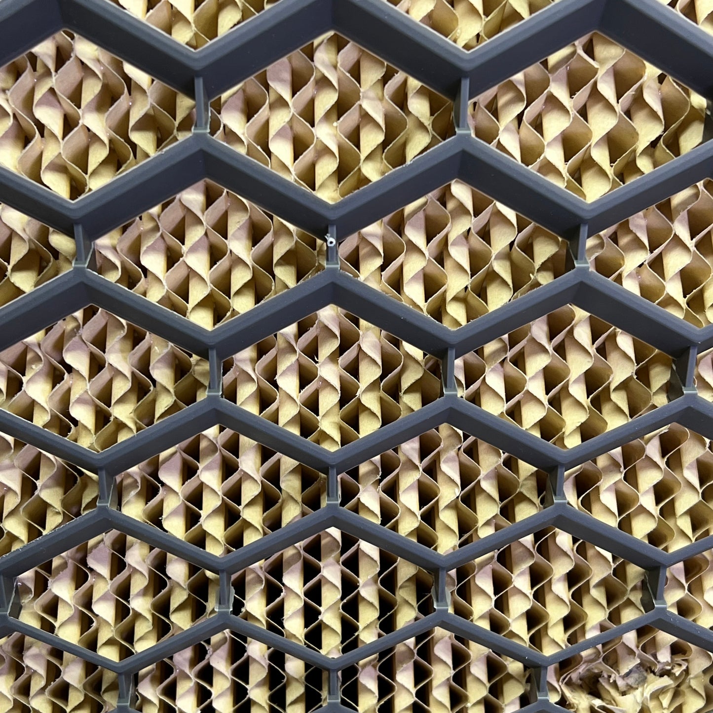 HESSAIRE Portable Evaporative Cooler 1,300 CFM Airflow 500 sq ft Cooling M100-B