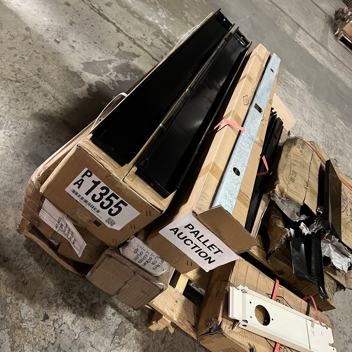 ZA@ Pallet of MIXED Assorted Retail Shelving Parts W/ Hardware Black/Crème/Silver (AS-IS)