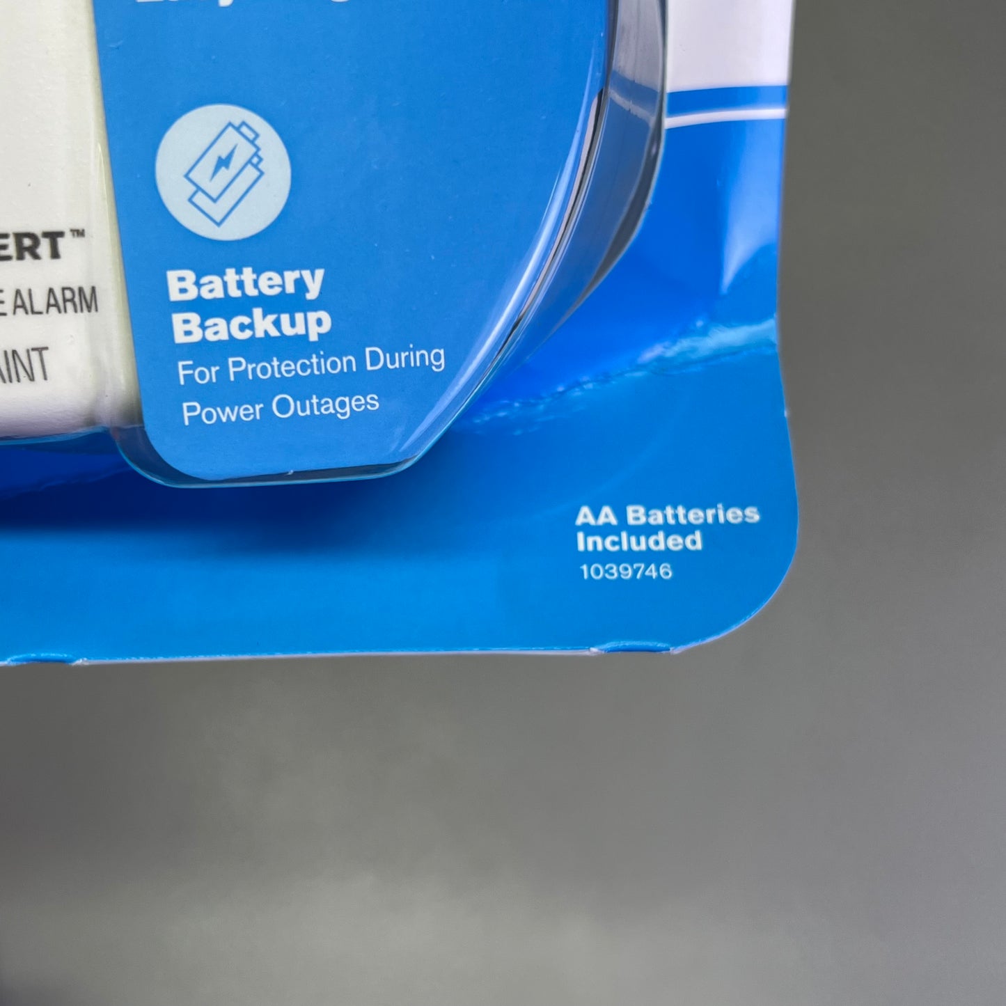 FIRST ALERT Carbon Monoxide Detector 85-Decibel Alarm & Backlit Display 1043691