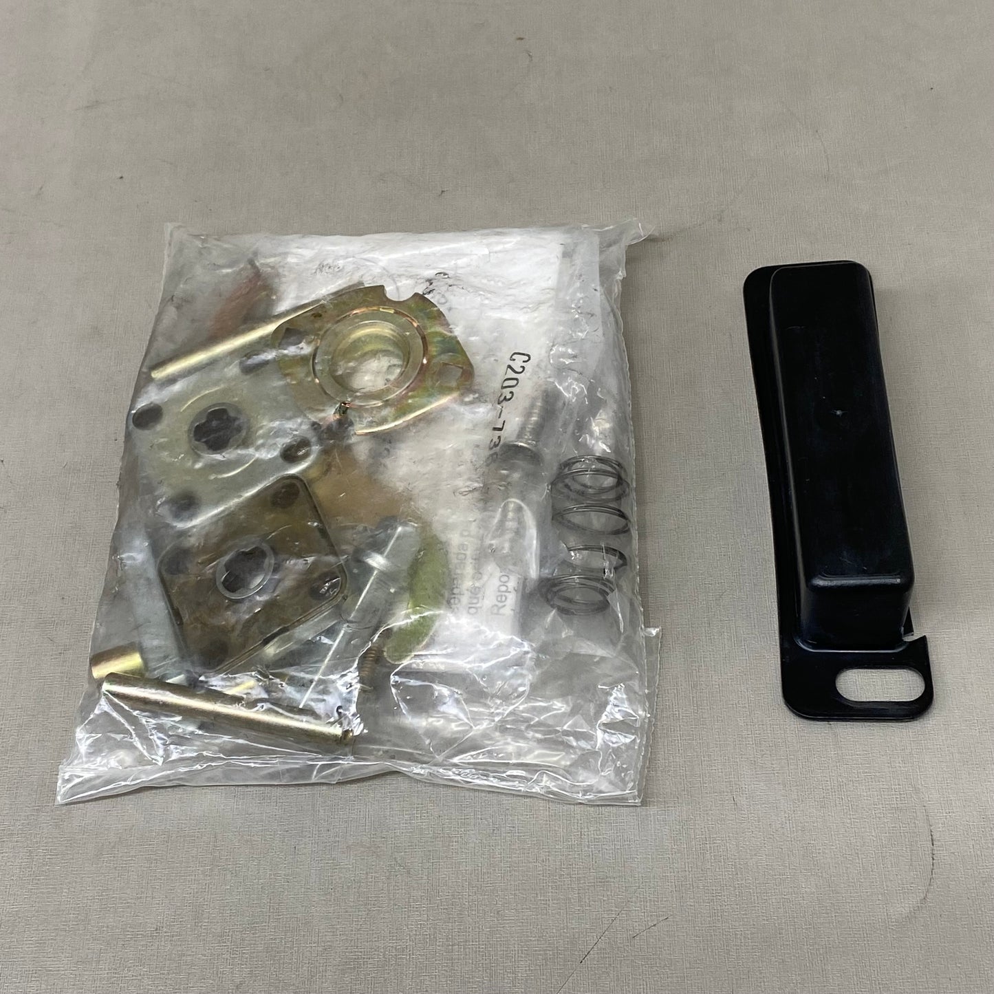 SCHLAGE L Series Trim Pack Door Handle  06N Lever Satin Chrome 09-449.06.626.00N