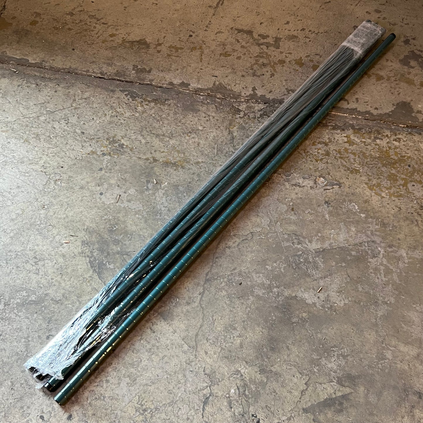 ZA@ Pallet of REGENCY Epoxy Wire Shelf