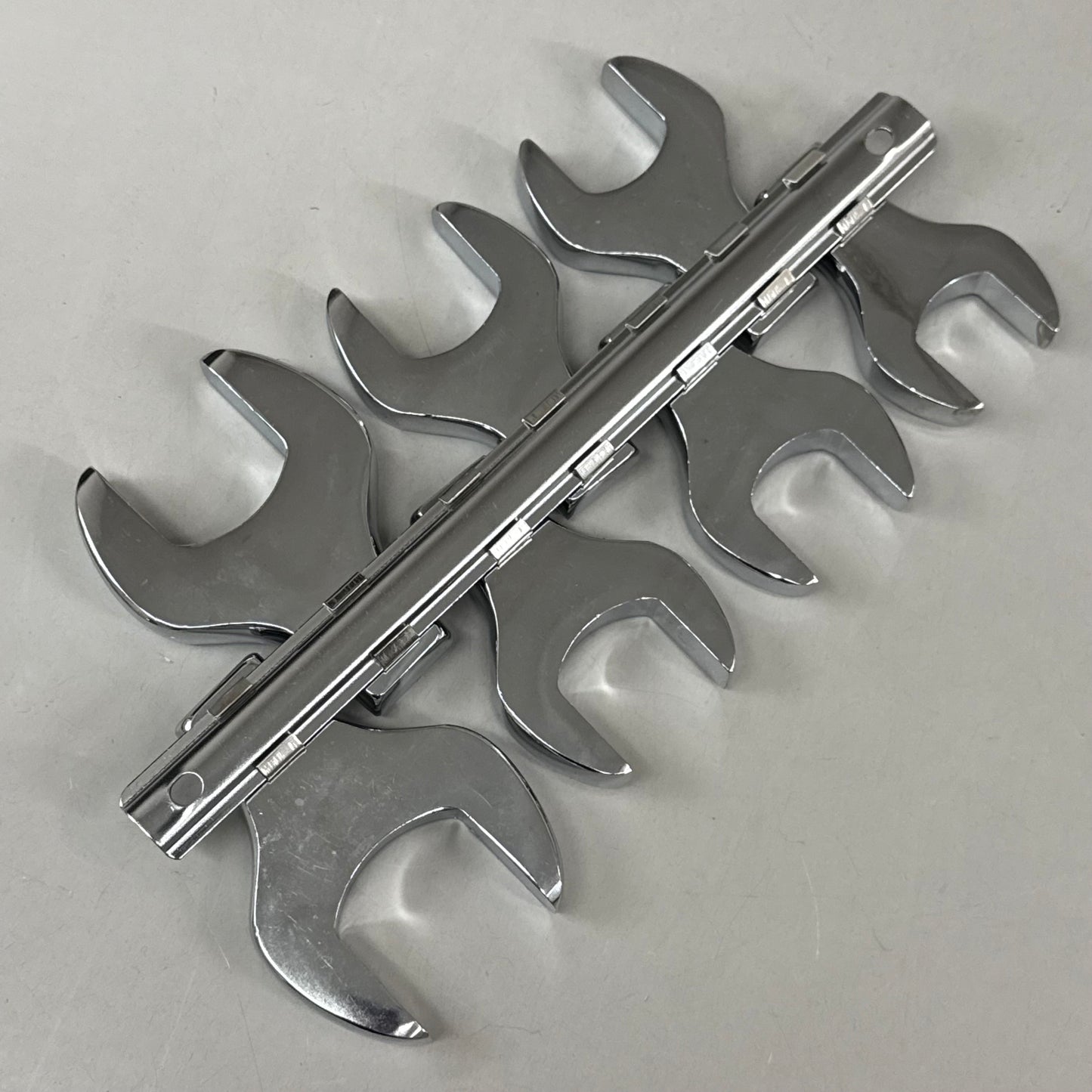 TITAN (7 Piece) Crowfoot Wrench Set 1" to 2" 17671